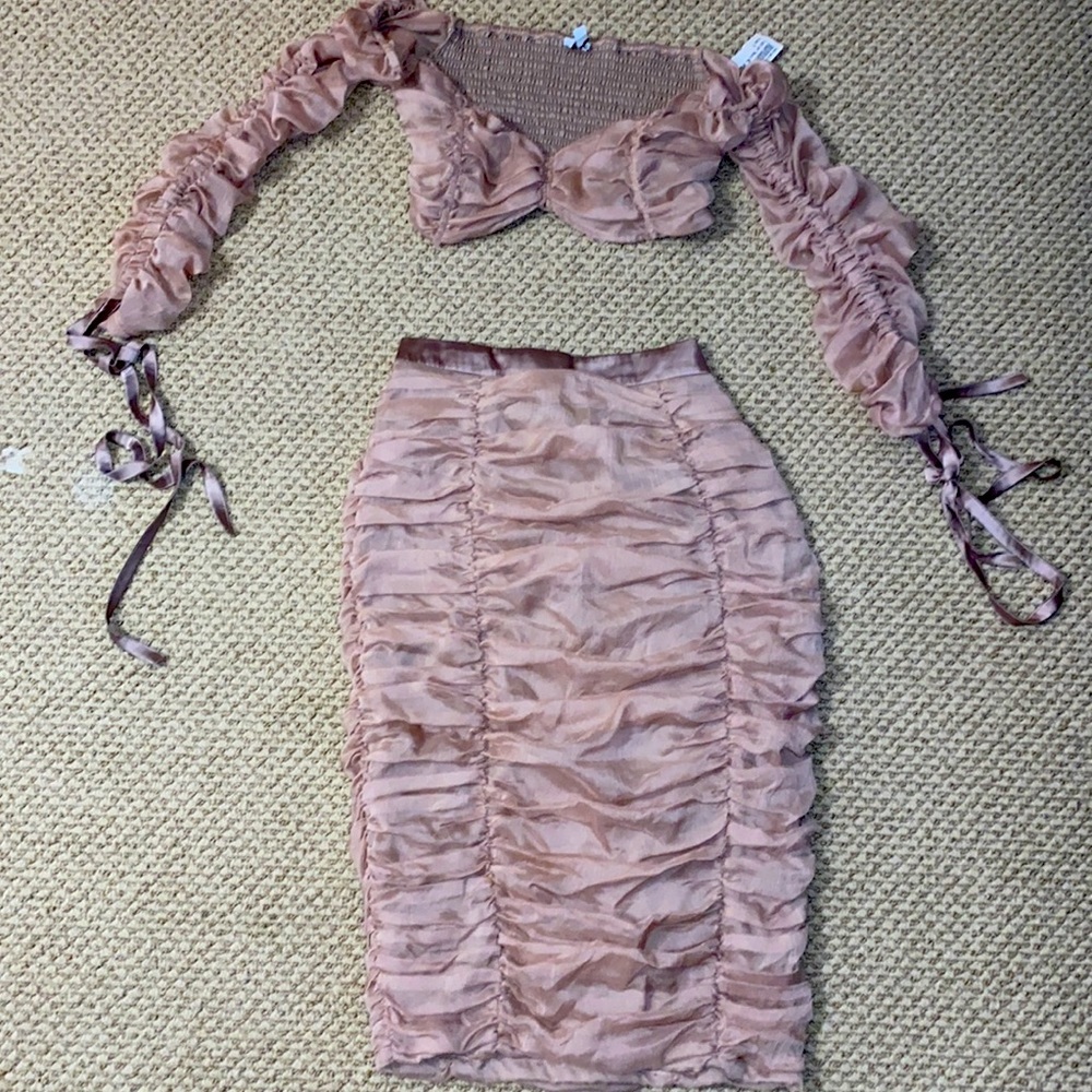 Medium Fashio Nova bunched mesh set tan